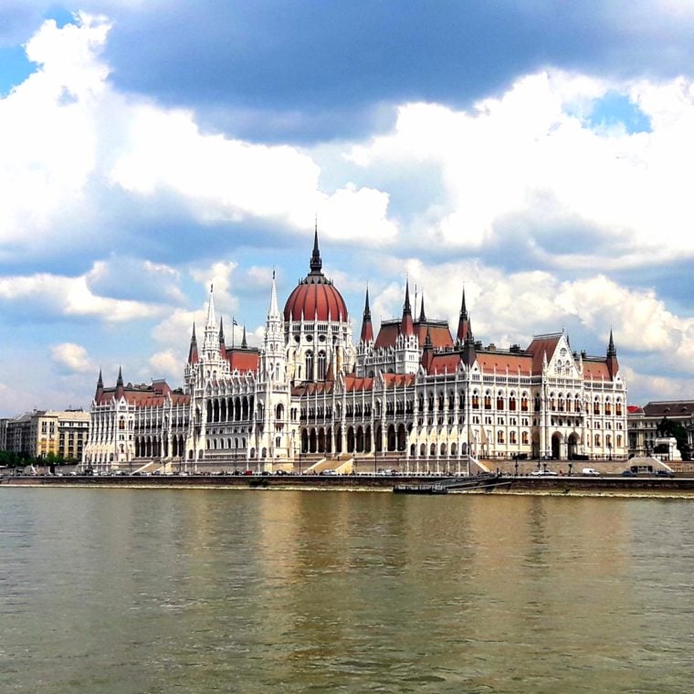 Budapeszt, Budapeszt parlament